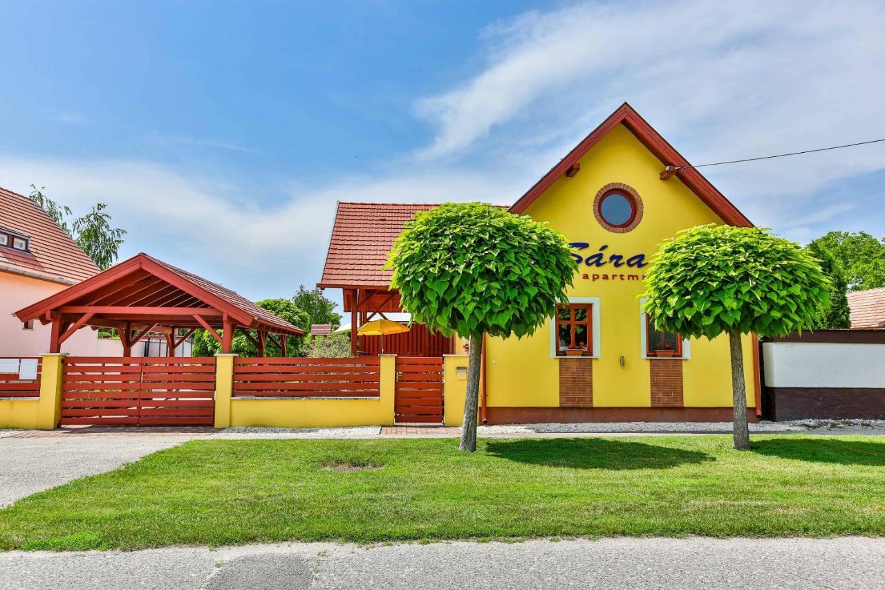 Sara-Lux Apartman Nyarliget Exterior photo